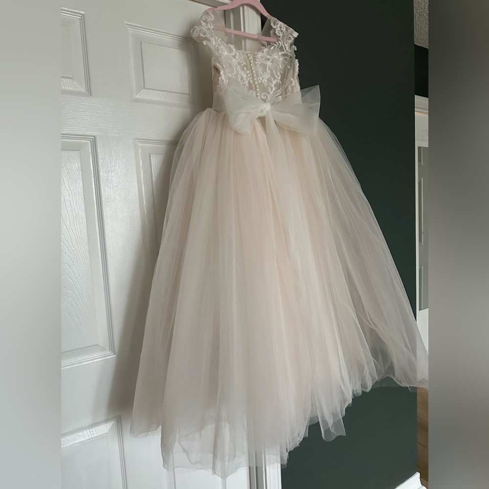 Girls flower girl dress